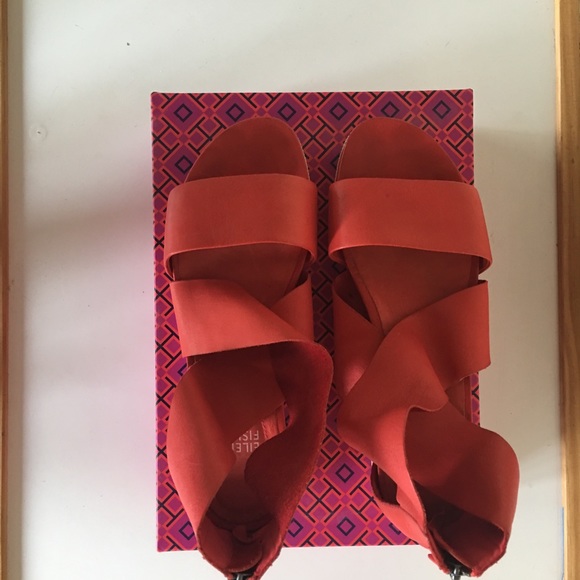 Ellen Fisher extremely comfortable orange / red shoes - Picture 4 of 6